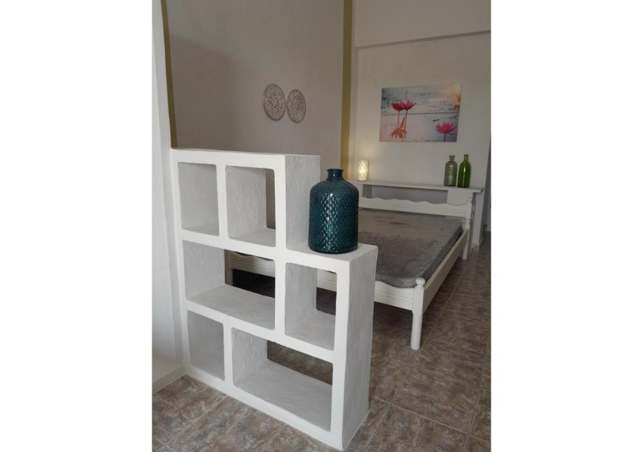 Overhill Apartments Adamas Ngoại thất bức ảnh