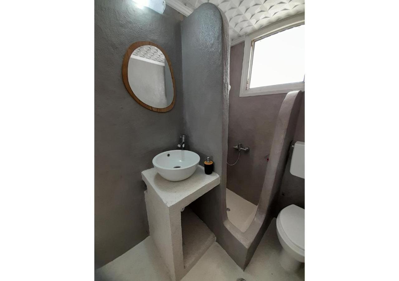 Overhill Apartments Adamas Ngoại thất bức ảnh