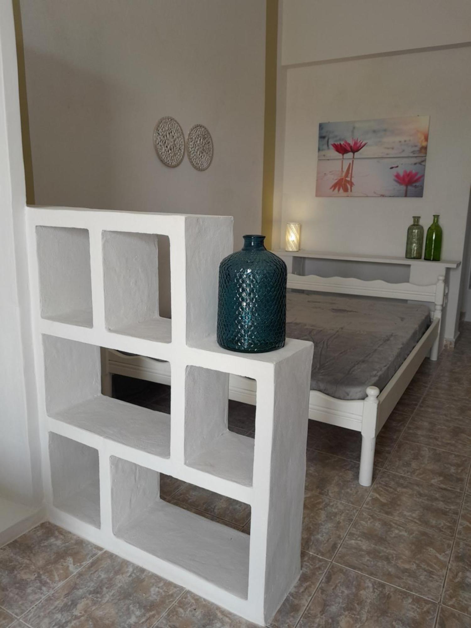 Overhill Apartments Adamas Ngoại thất bức ảnh