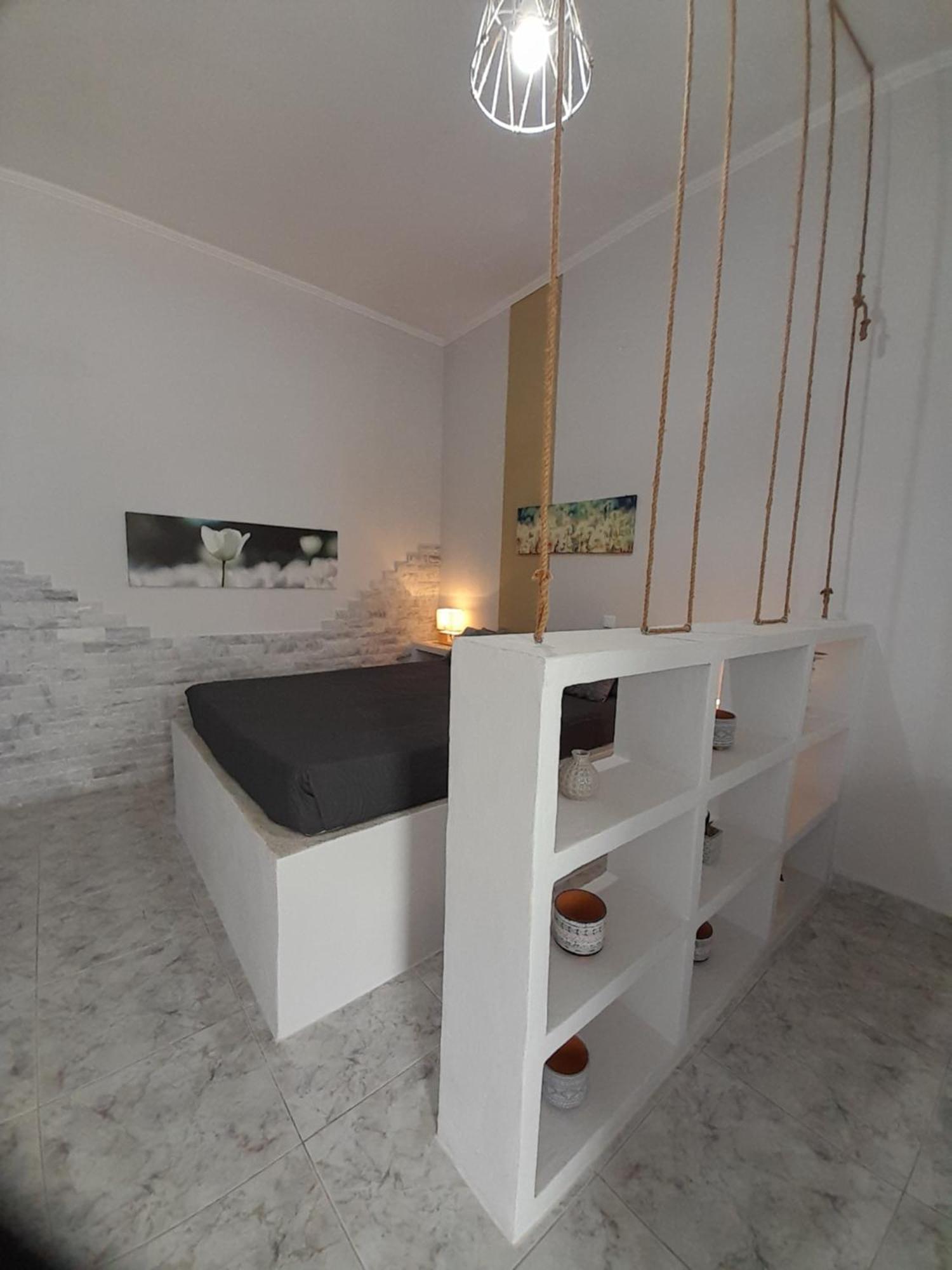 Overhill Apartments Adamas Ngoại thất bức ảnh